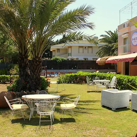 Hotel R+ By Cesme