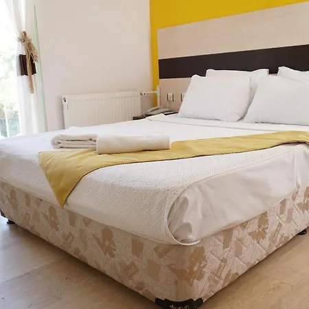 Hotel R+ By Cesme
