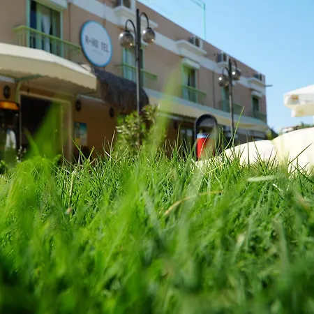 R+ By Hotel