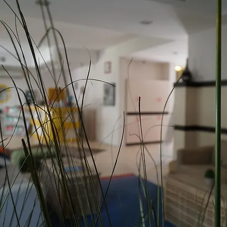 Hotel R+ By