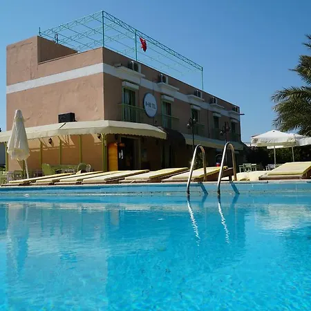 Hotel R+ By 2*