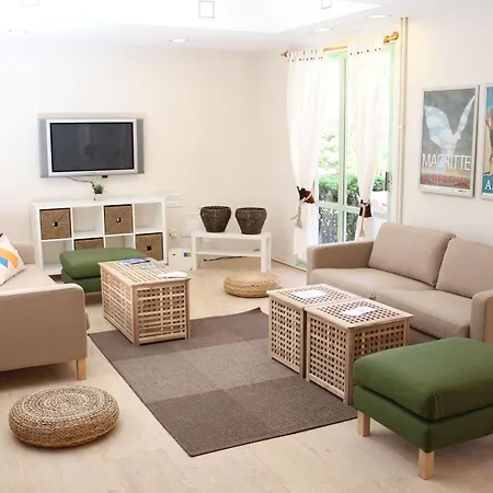 R+ By Cesme